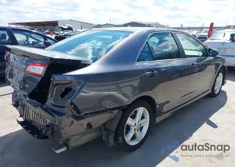 2014 Toyota Camry Se z USA, uszkodzony, nr VIN 4T1BF1FK6EU469658